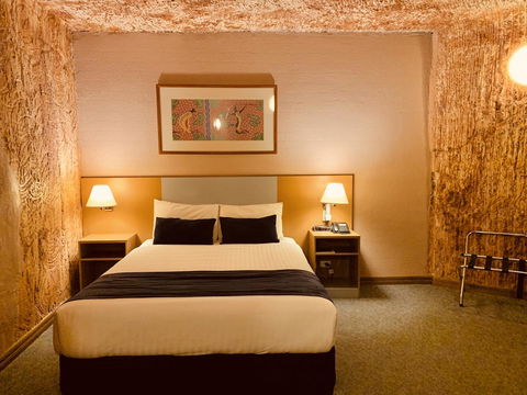 Desert Cave Hotel - Accommodation Port Macquarie 10