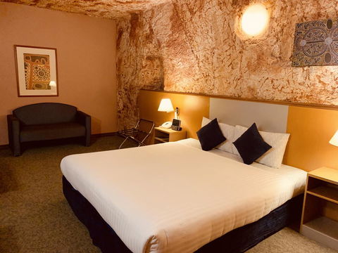 Desert Cave Hotel - Accommodation Port Macquarie 3