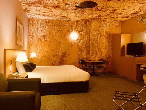 Desert Cave Hotel - Accommodation Port Macquarie 18