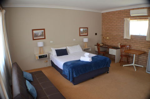 Deer Park Motor Inn Armidale - Accommodation Port Macquarie 7