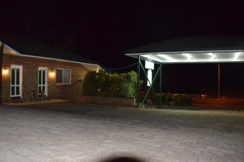 Deer Park Motor Inn Armidale - Accommodation Port Macquarie 17