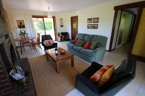 Linger Longer Vineyard - Accommodation Port Macquarie 3
