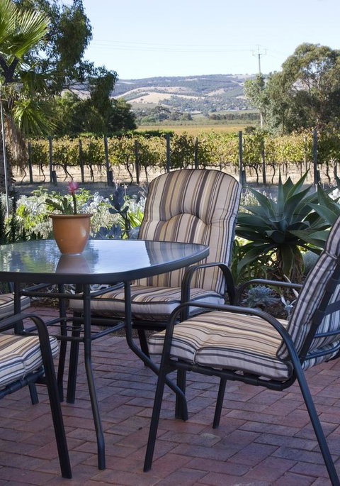 Linger Longer Vineyard - Accommodation Port Macquarie 14