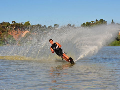 Echo Holiday Parks - Renmark - Accommodation Port Macquarie 6