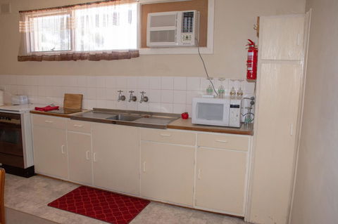 Kimba Units - Accommodation Port Macquarie 5