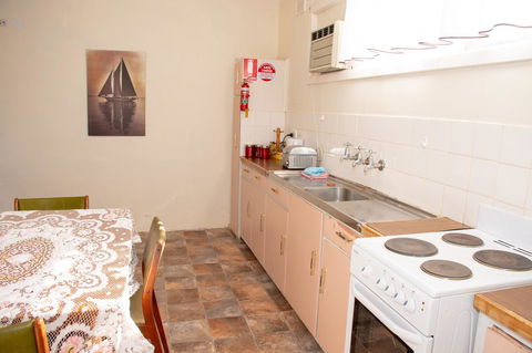 Kimba Units - Accommodation Port Macquarie 15