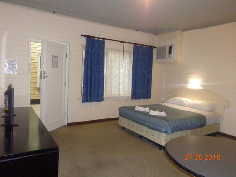 Adelaide Backpackers And Travellers Inn - Accommodation Port Macquarie 0