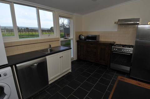Peppermint Farm Cottage - Accommodation Port Macquarie 6