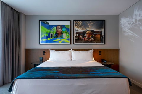 The Adnate Perth - Art Series - Accommodation Port Macquarie 13