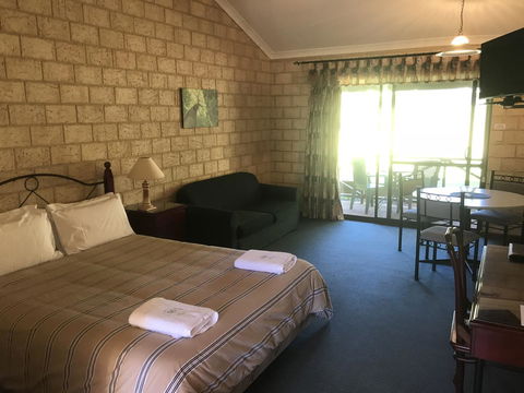Karri Forest Motel - Accommodation Port Macquarie 23