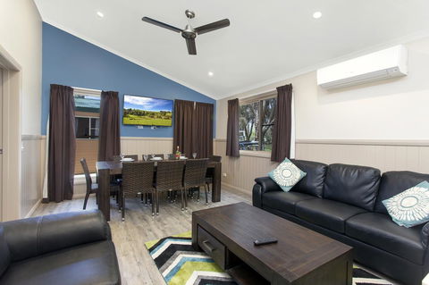Armidale Tourist Park - Accommodation Port Macquarie 0