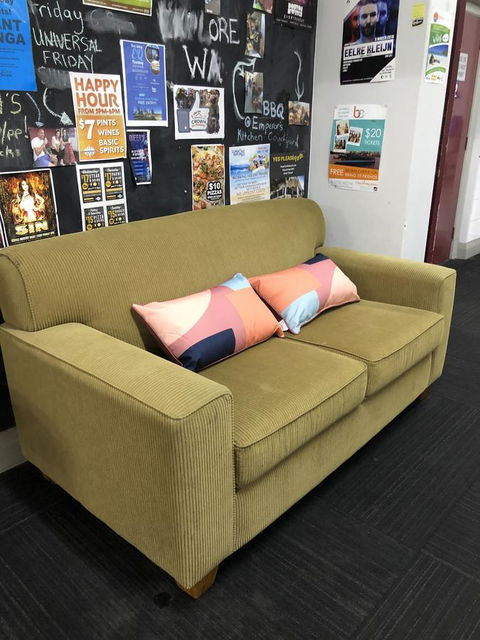 The Emperors Crown Hostel - Accommodation Port Macquarie 1