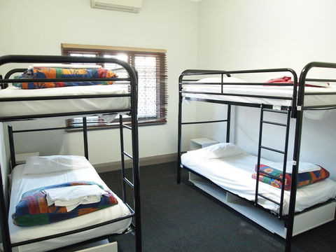The Emperors Crown Hostel - Accommodation Port Macquarie 21