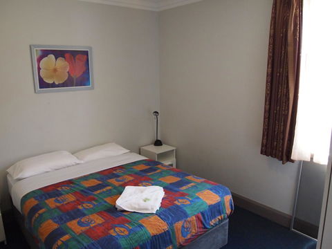 The Emperors Crown Hostel - Accommodation Port Macquarie 40