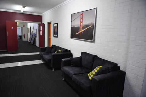 The Emperors Crown Hostel - Accommodation Port Macquarie 9