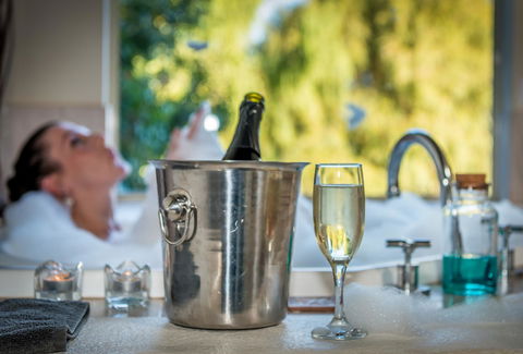 Chimes Spa Retreat - Accommodation Port Macquarie 16