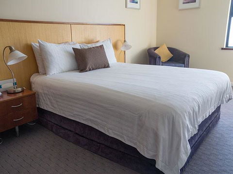 Ocean Beach Hotel - Accommodation Port Macquarie 0