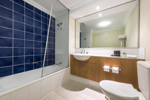 Oaks Perth Hotel - Accommodation Port Macquarie 1