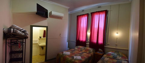 The Palace Hotel Kalgoorlie - Accommodation Port Macquarie 3
