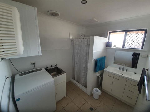 Ocean Beach Chalet 18 - Accommodation Port Macquarie 7