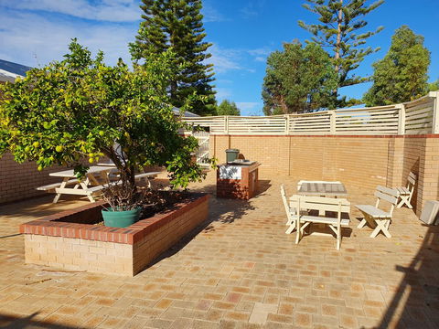 Ocean Beach Chalet 18 - Accommodation Port Macquarie 10
