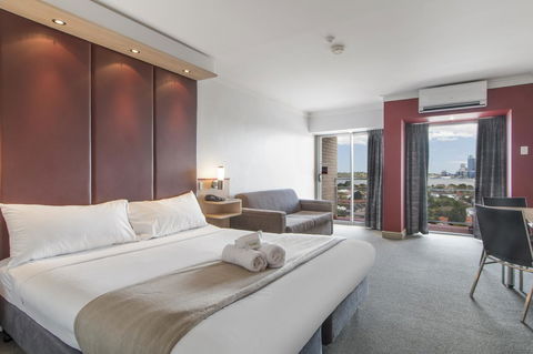 Metro Hotel Perth - Accommodation Port Macquarie 0
