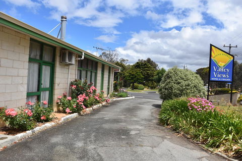 Mount Barker Valley Views Motel & Chalets, Western Australia - Accommodation Port Macquarie 19