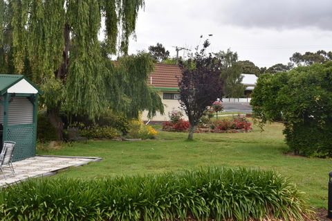 Mount Barker Valley Views Motel & Chalets, Western Australia - Accommodation Port Macquarie 25