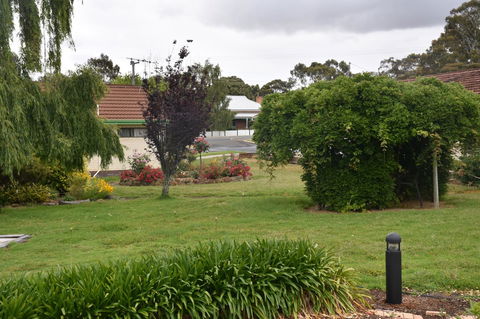 Mount Barker Valley Views Motel & Chalets, Western Australia - Accommodation Port Macquarie 18
