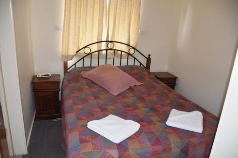 Mount Barker Valley Views Motel & Chalets, Western Australia - Accommodation Port Macquarie 37