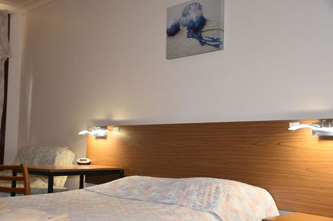 Mount Barker Valley Views Motel & Chalets, Western Australia - Accommodation Port Macquarie 44