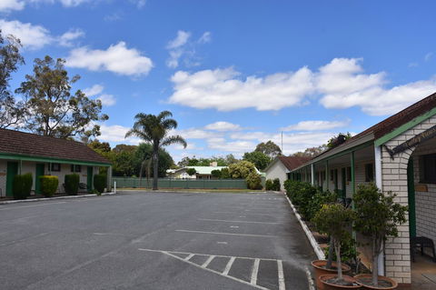 Mount Barker Valley Views Motel & Chalets, Western Australia - Accommodation Port Macquarie 12