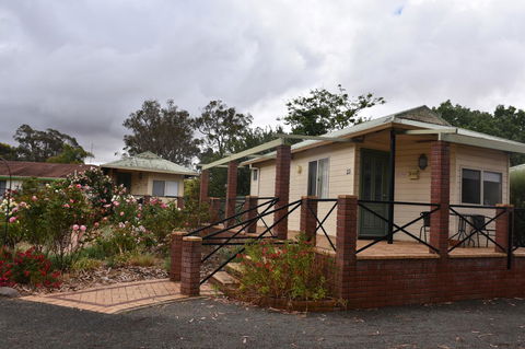 Mount Barker Valley Views Motel & Chalets, Western Australia - Accommodation Port Macquarie 30