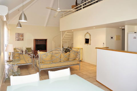Osprey Holiday Village Unit 110 - Accommodation Port Macquarie 1