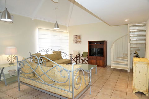 Osprey Holiday Village Unit 110 - Accommodation Port Macquarie 4