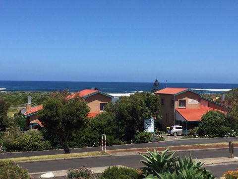 Beachside Prevelly Villas - Accommodation Port Macquarie 0