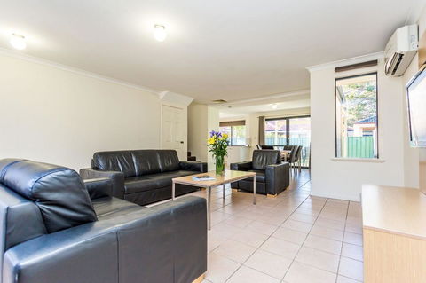 Country Comfort Perth - Accommodation Port Macquarie 22