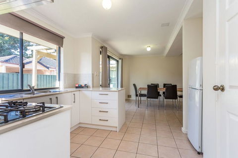 Country Comfort Perth - Accommodation Port Macquarie 10