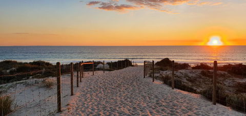 West Beach Lagoon 123 - Location & Views!!! - Accommodation Port Macquarie 25
