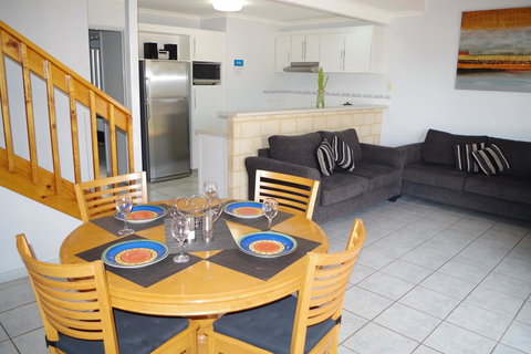 Kalbarri Blue Ocean Villas - Accommodation Port Macquarie 3