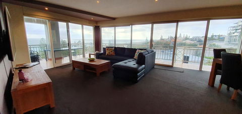 Ocean View-breath Taking Views, Amazing Facilities - Accommodation Port Macquarie 11