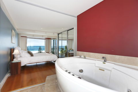 Ocean View-breath Taking Views, Amazing Facilities - Accommodation Port Macquarie 6
