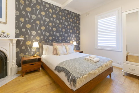 Heritage Townhouse Near Harbour Bridge - Accommodation Port Macquarie 36