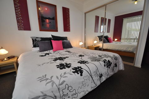 Beachfront Apartments - Accommodation Port Macquarie 1