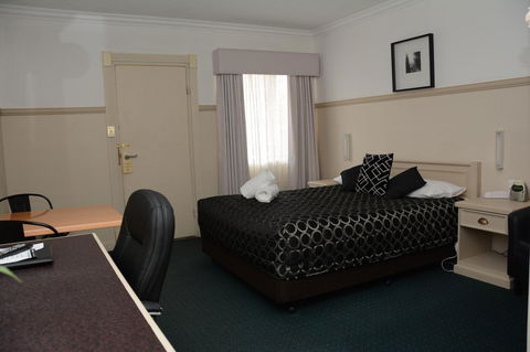 Ben Chifley Motor Inn - Accommodation Port Macquarie 15