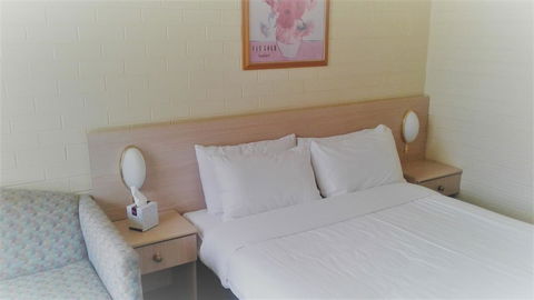Junee Motor Inn - Accommodation Port Macquarie 2