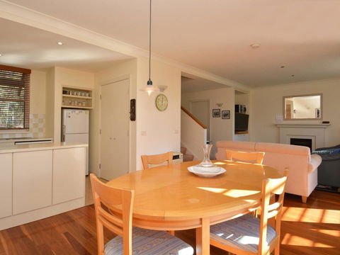 Villa 2br Prosecco Villa Located Within Cypress Lakes Resort - Accommodation Port Macquarie 6
