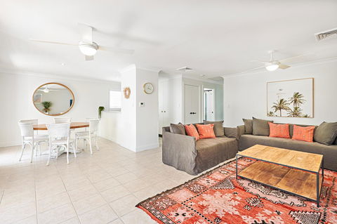 The Lord Byron - Accommodation Port Macquarie 12