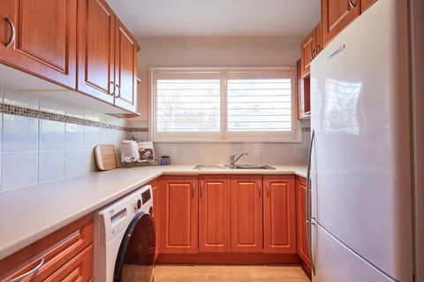 Bright And Spacious Family Home With Leafy Deck - Accommodation Port Macquarie 18
