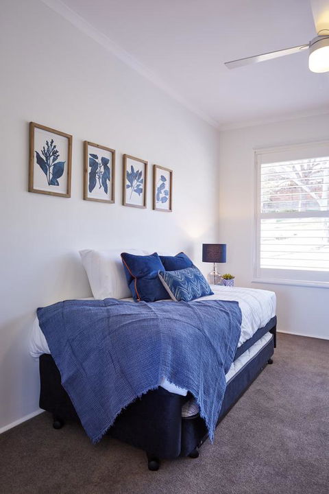 Bright And Spacious Family Home With Leafy Deck - Accommodation Port Macquarie 30
